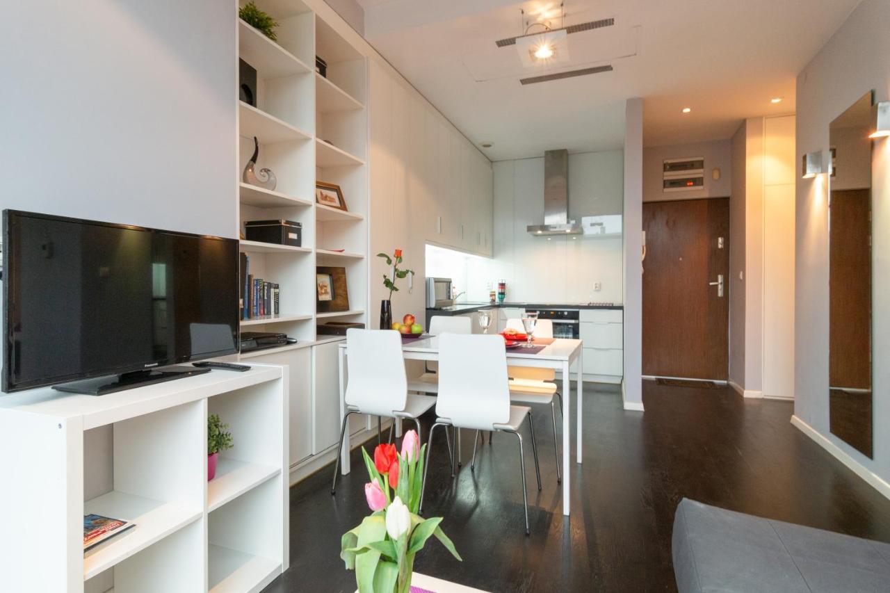 Secret Charm Fully Equipped Apt With Balcony Krakau Buitenkant foto